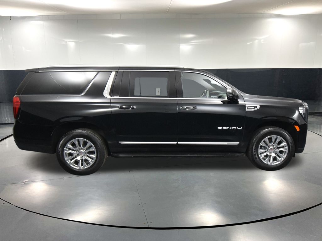 2024 Gmc Yukon XL Denali photo 2