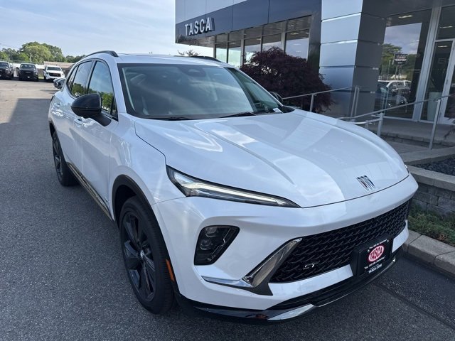 2025 Buick Envision Sport Touring's photo