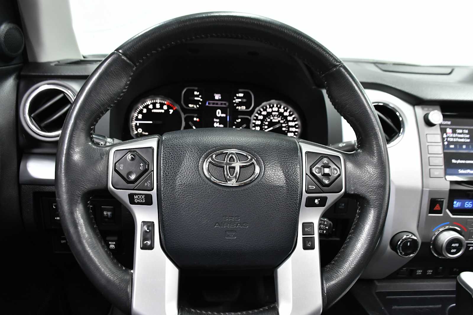 2020 Toyota Tundra Platinum Grade photo 16