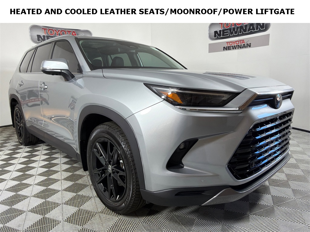 2024 Toyota Grand Highlander Platinum's photo
