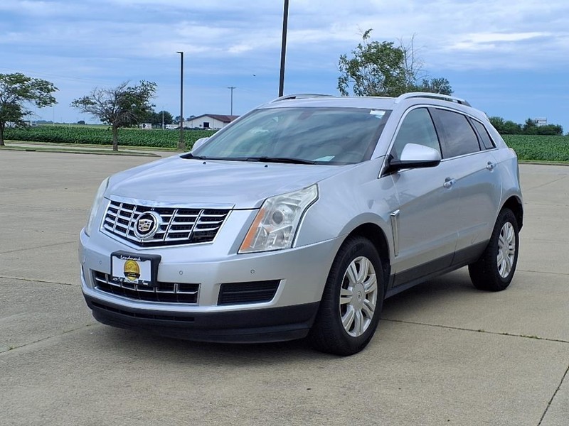 2016 Cadillac SRX Luxury photo 2