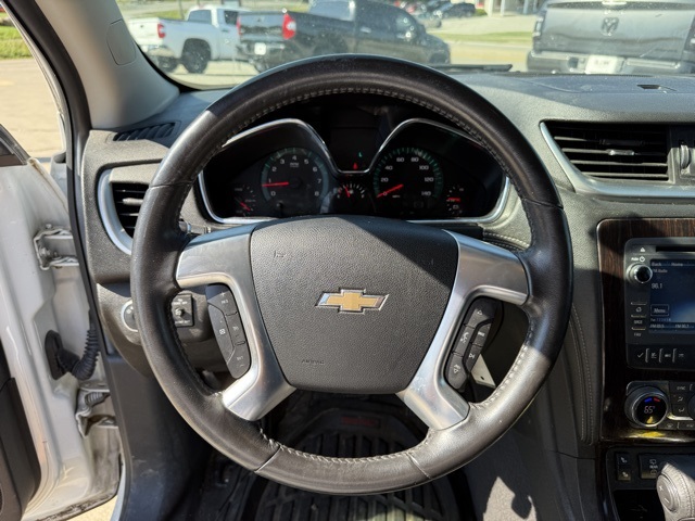 2016 Chevrolet Traverse 2LT photo 14