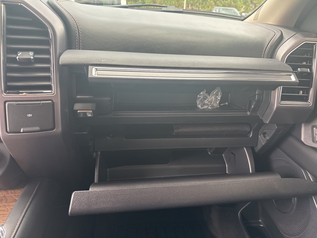 2021 Ford Expedition MAX Platinum photo 43