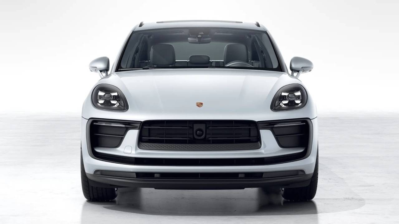 2026 Porsche Macan T photo 9