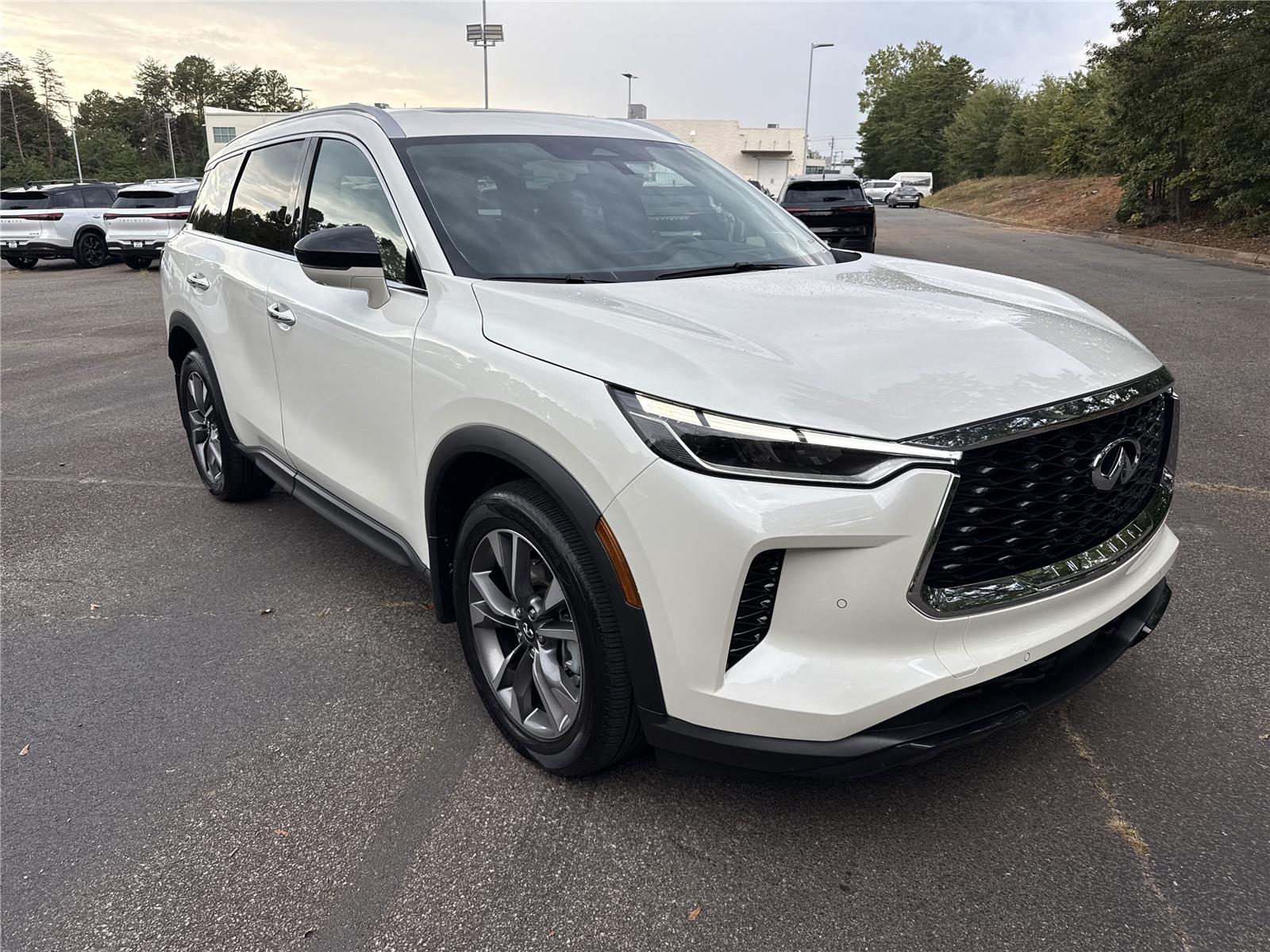 2025 Infiniti QX60 Luxe photo 4