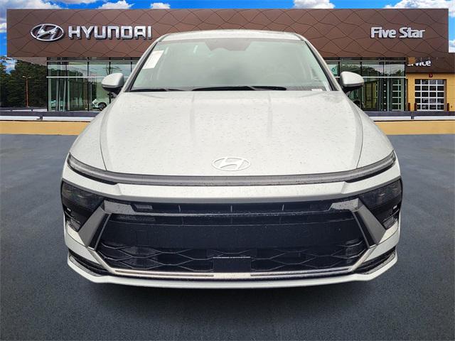 2025 Hyundai Sonata Hybrid SEL photo 2