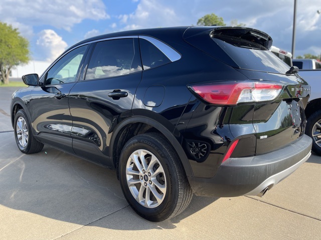 2022 Ford Escape SE photo 4