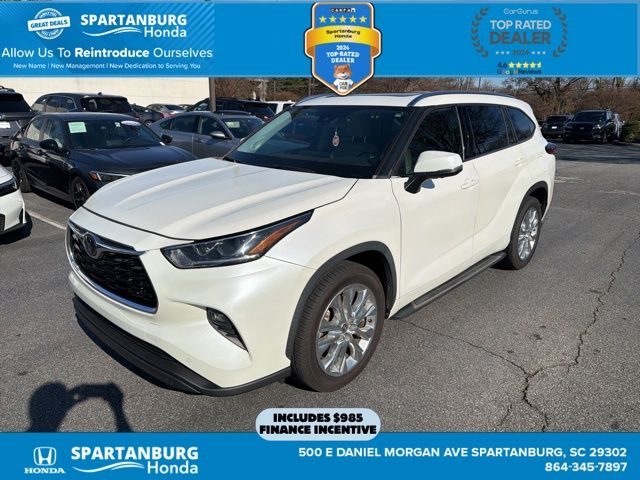 2020 Toyota Highlander Limited's photo