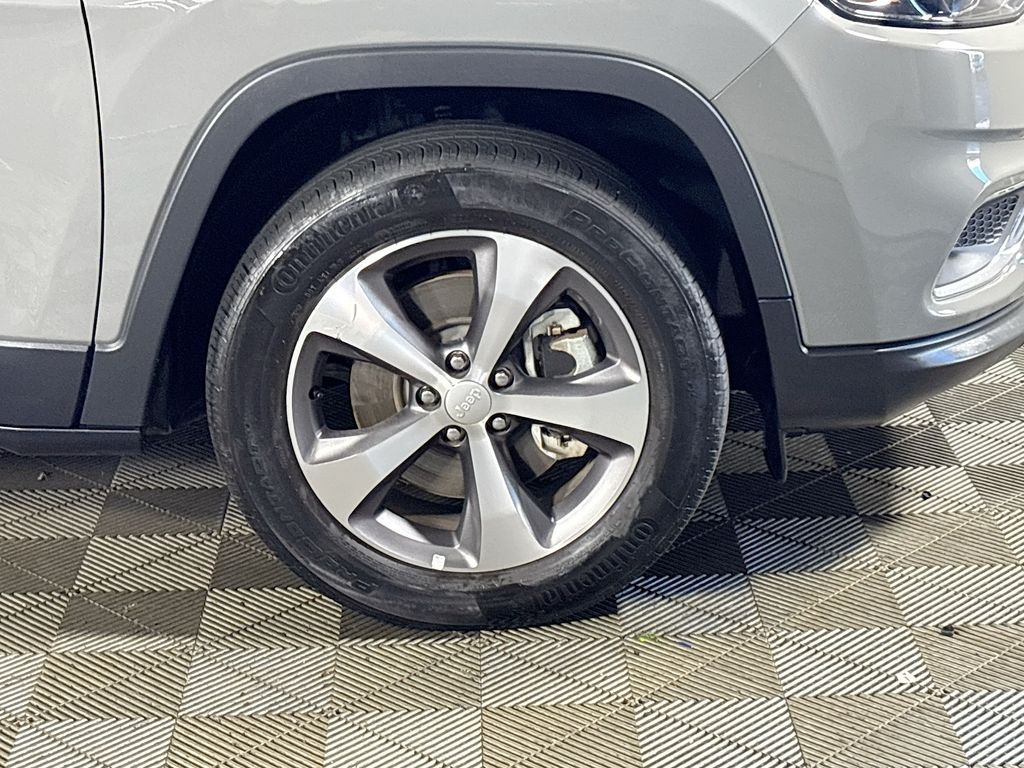 2022 Jeep Cherokee Limited photo 23