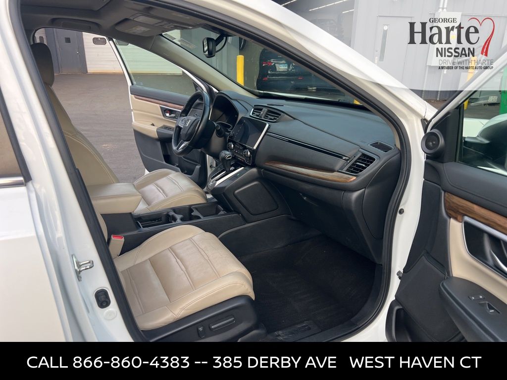 2017 Honda CR-V Touring photo 22