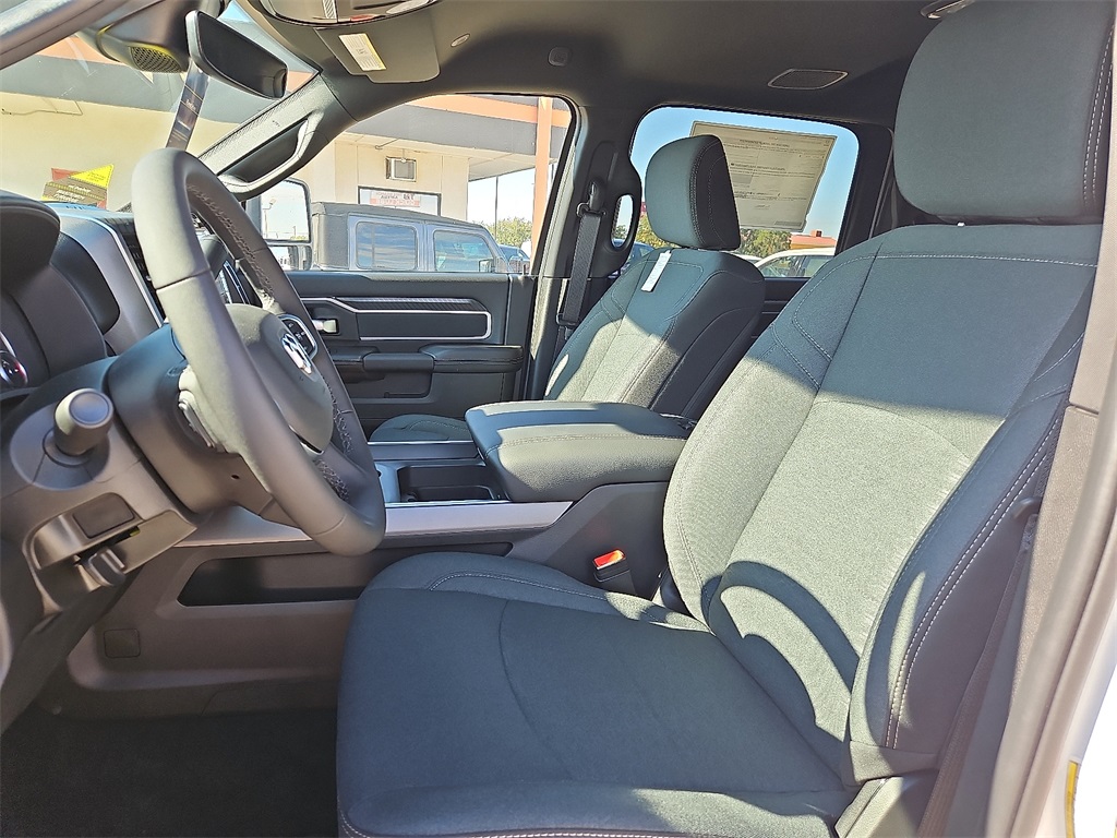 2025 Ram 3500 Big Horn photo 15