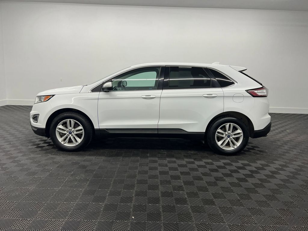 2016 Ford Edge SEL photo 2