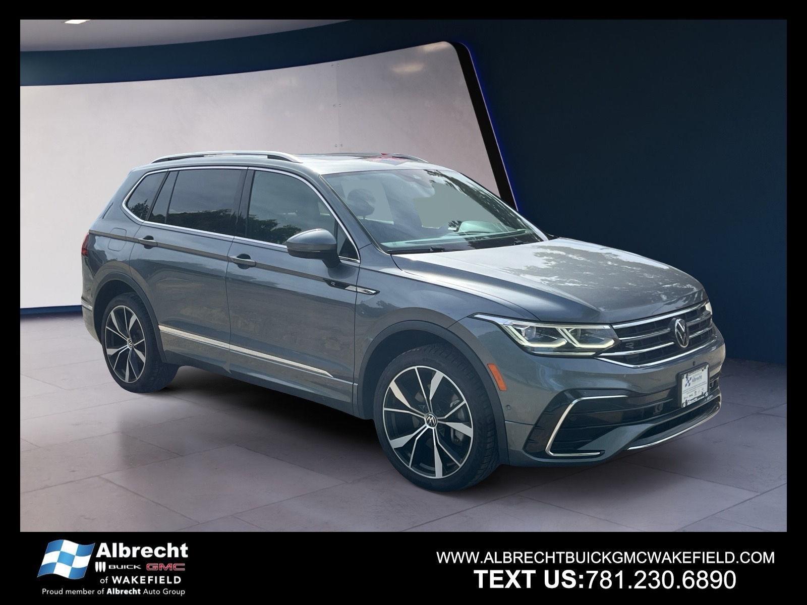 2022 Volkswagen Tiguan SEL Premium R-Line photo 2