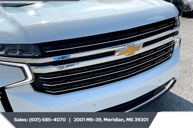 2023 Chevrolet Suburban LT photo 22