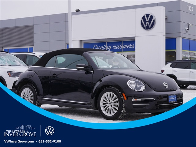 2019 Volkswagen Beetle SE's photo