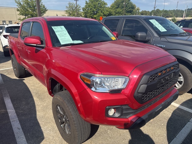 2020 Toyota Tacoma SR5 photo 2