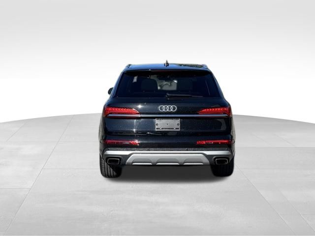 2025 Audi Q7 55 Premium Plus photo 6
