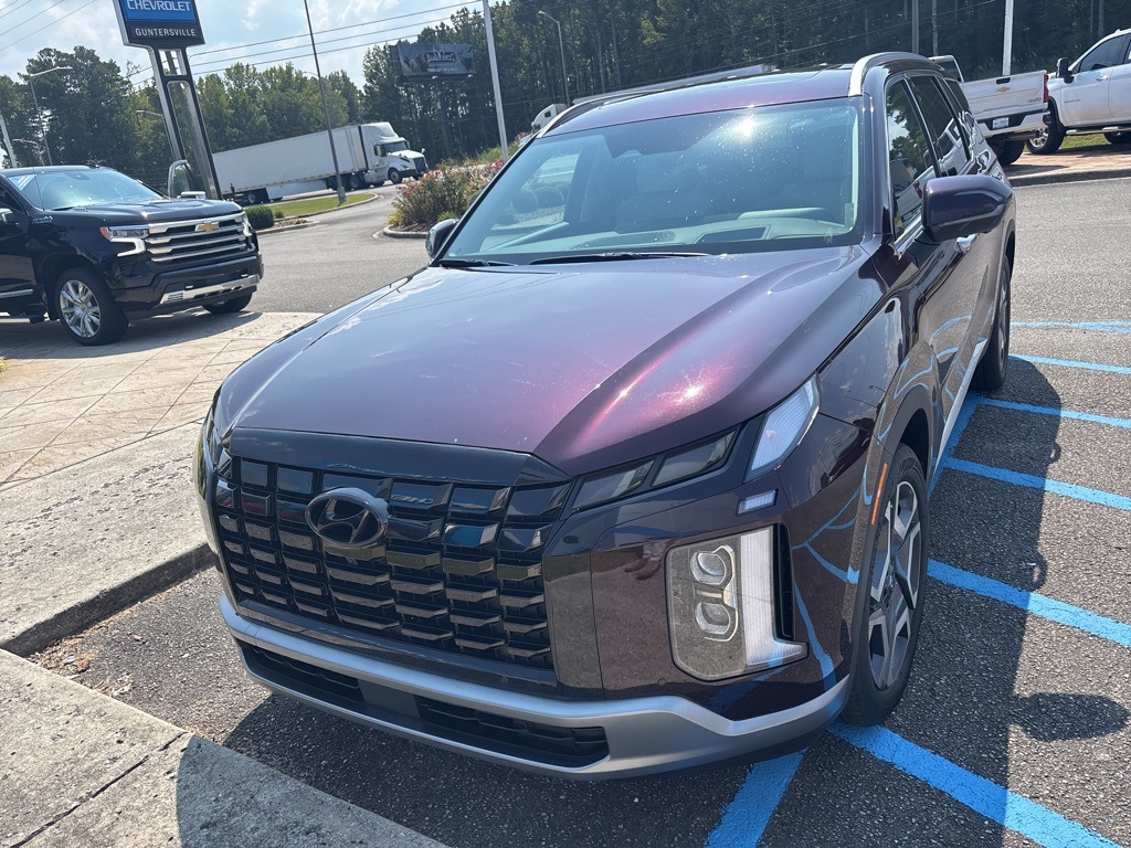 2024 Hyundai Palisade Limited photo 2