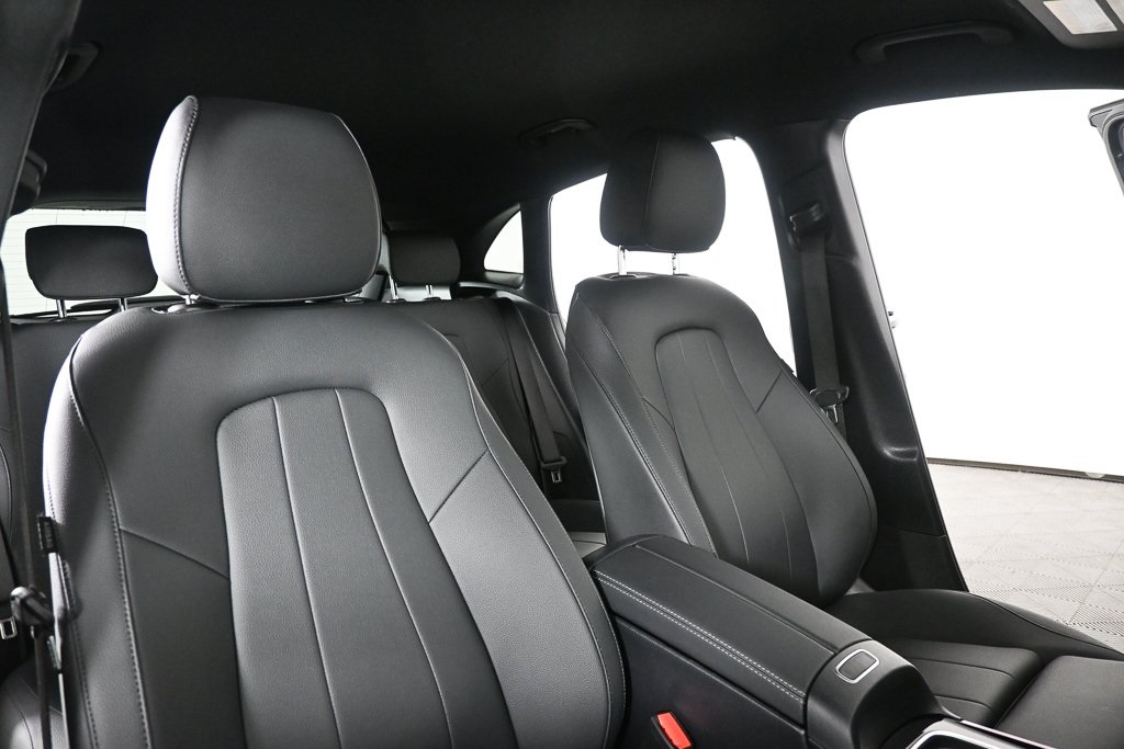 2025 Mercedes Benz GLA 250 photo 19