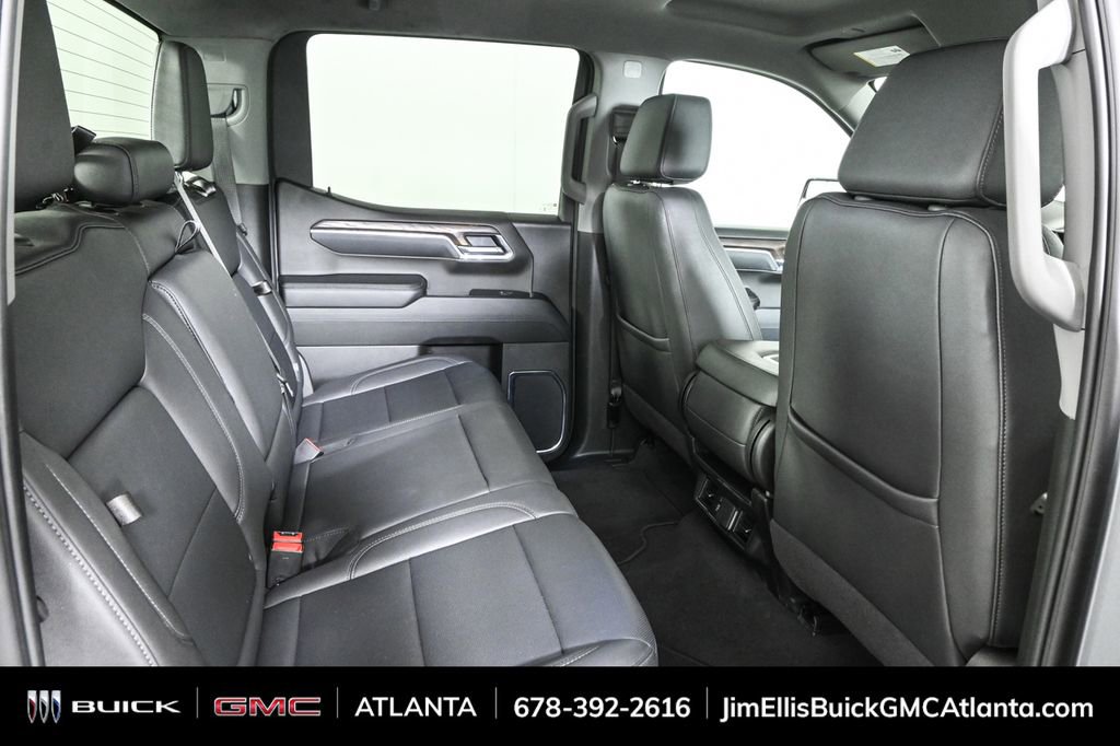 2025 Gmc Sierra SLT photo 17