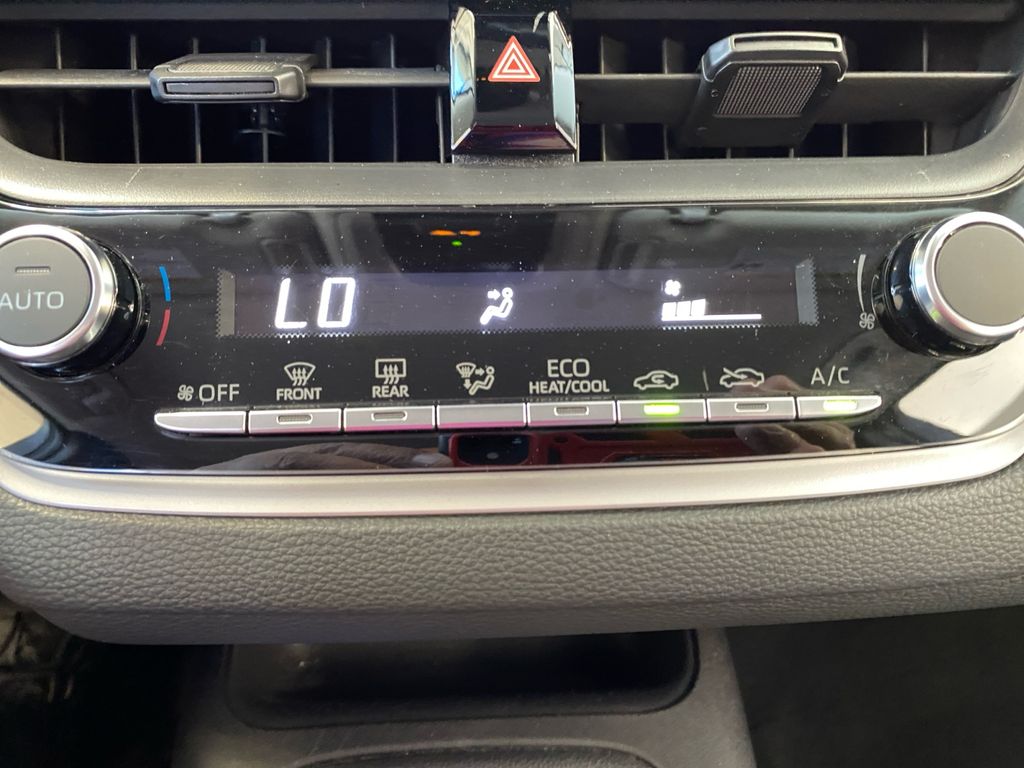 2023 Toyota Corolla LE photo 25
