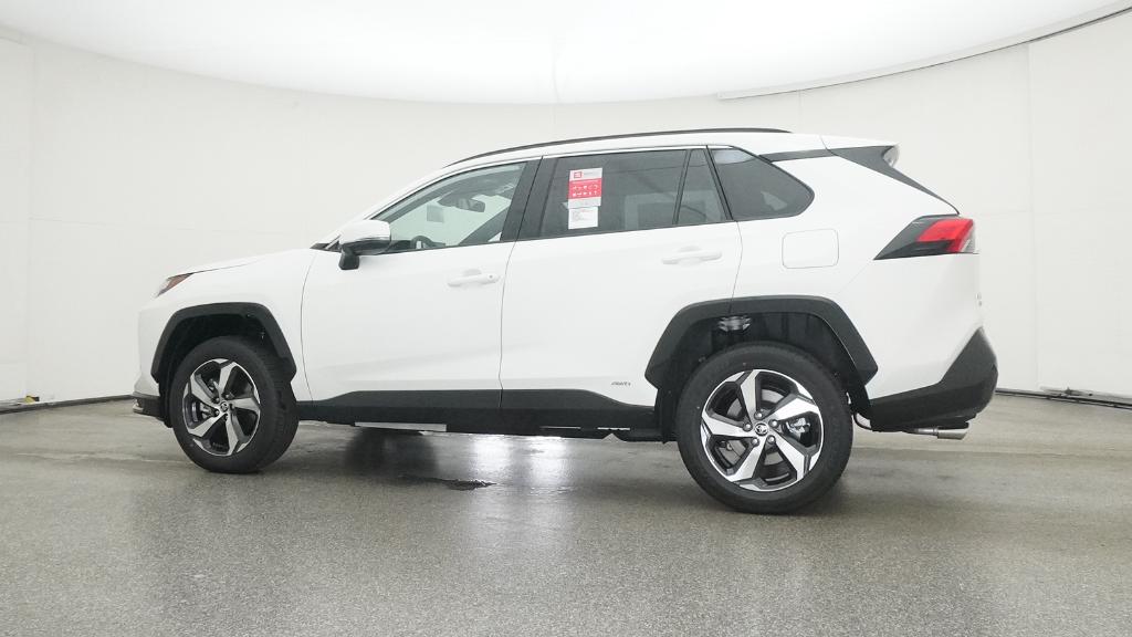 2025 Toyota RAV4 Hybrid SE photo 8