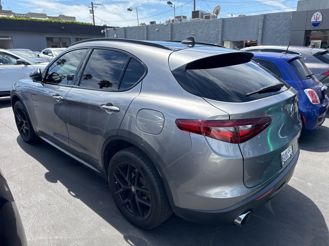 2021 Alfa Romeo Stelvio Sport Base photo 2