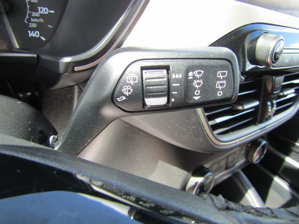 2022 Ford Escape SE photo 21