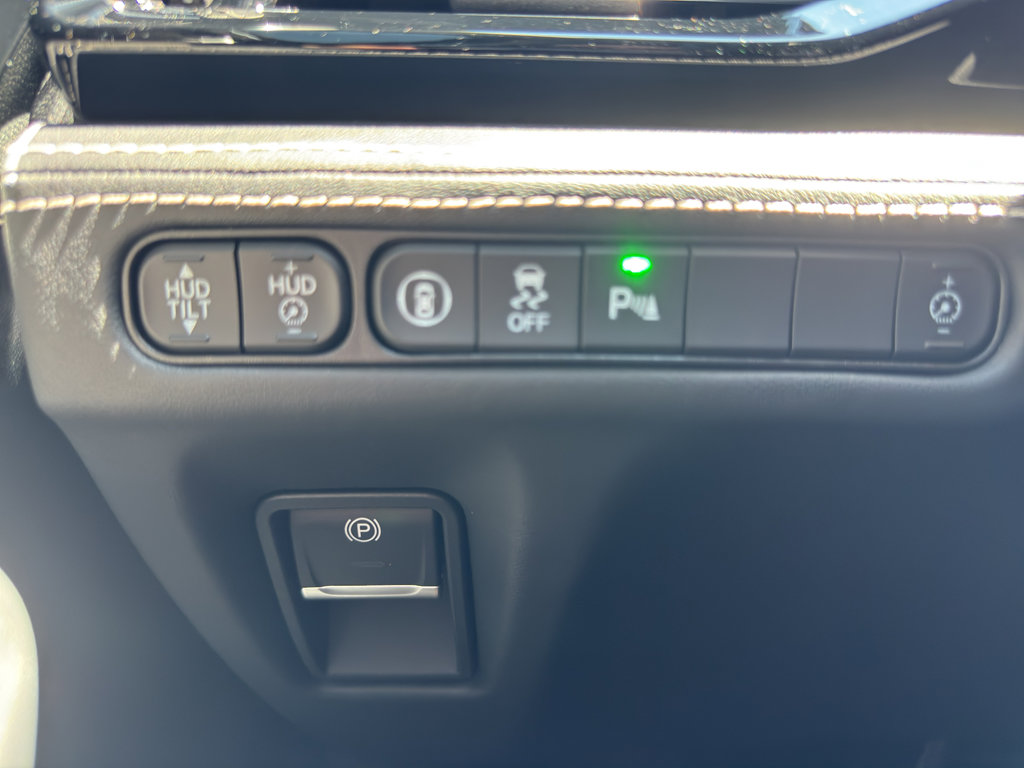 2022 Acura MDX SH-AWD Advance photo 9