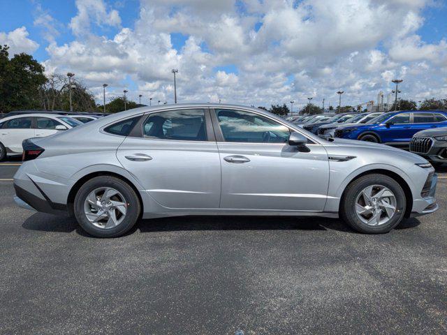 2025 Hyundai Sonata SE photo 4