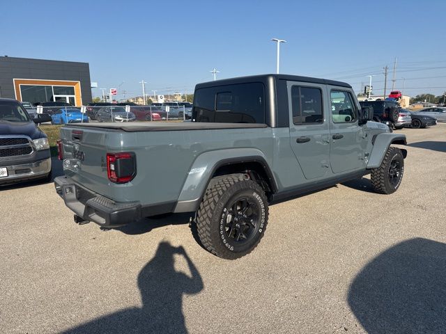 2024 Jeep Gladiator Willys photo 3