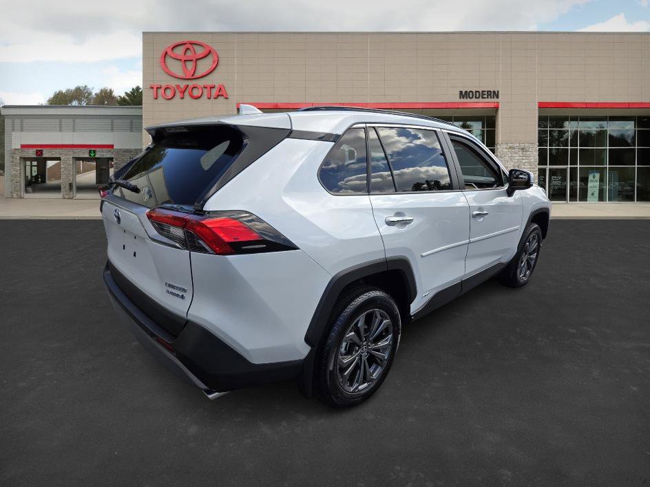 2024 Toyota RAV4 Hybrid Limited photo 4
