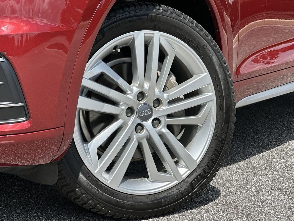 2018 Audi Q5 2.0T Premium Plus photo 10