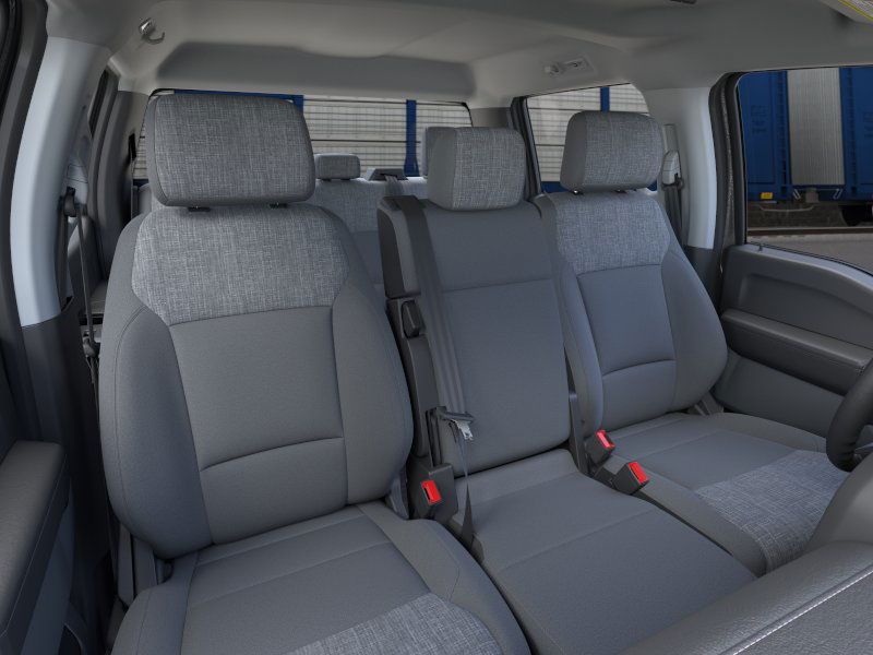 2026 Ford F-550 XLT photo 8