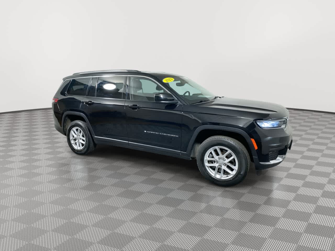 2023 Jeep Grand Cherokee Laredo photo 8