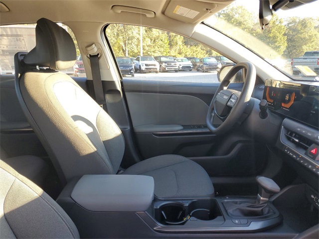 2025 Kia K4 LX photo 27