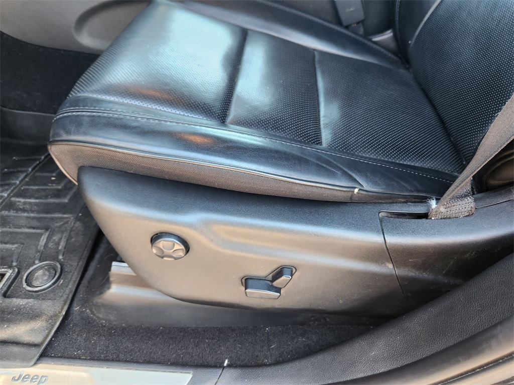 2020 Jeep Grand Cherokee High Altitude photo 11