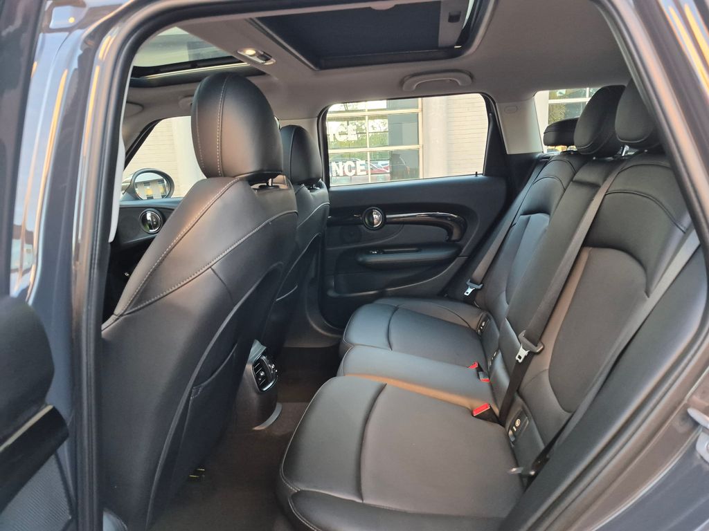 2019 Mini Cooper Base S ALL4 photo 9