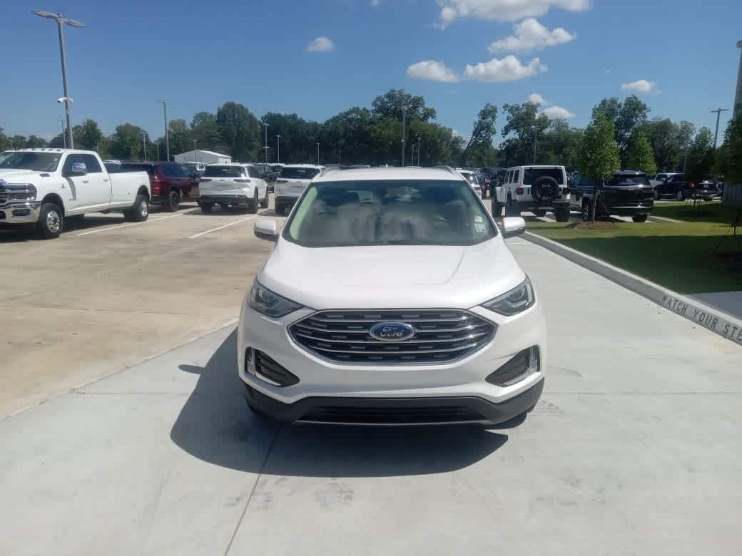 2019 Ford Edge SEL photo 4