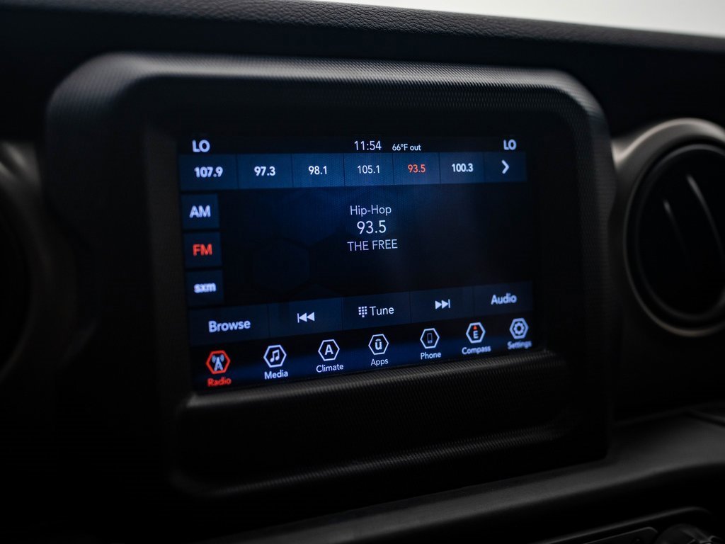 2020 Jeep Wrangler Unlimited Willys photo 28
