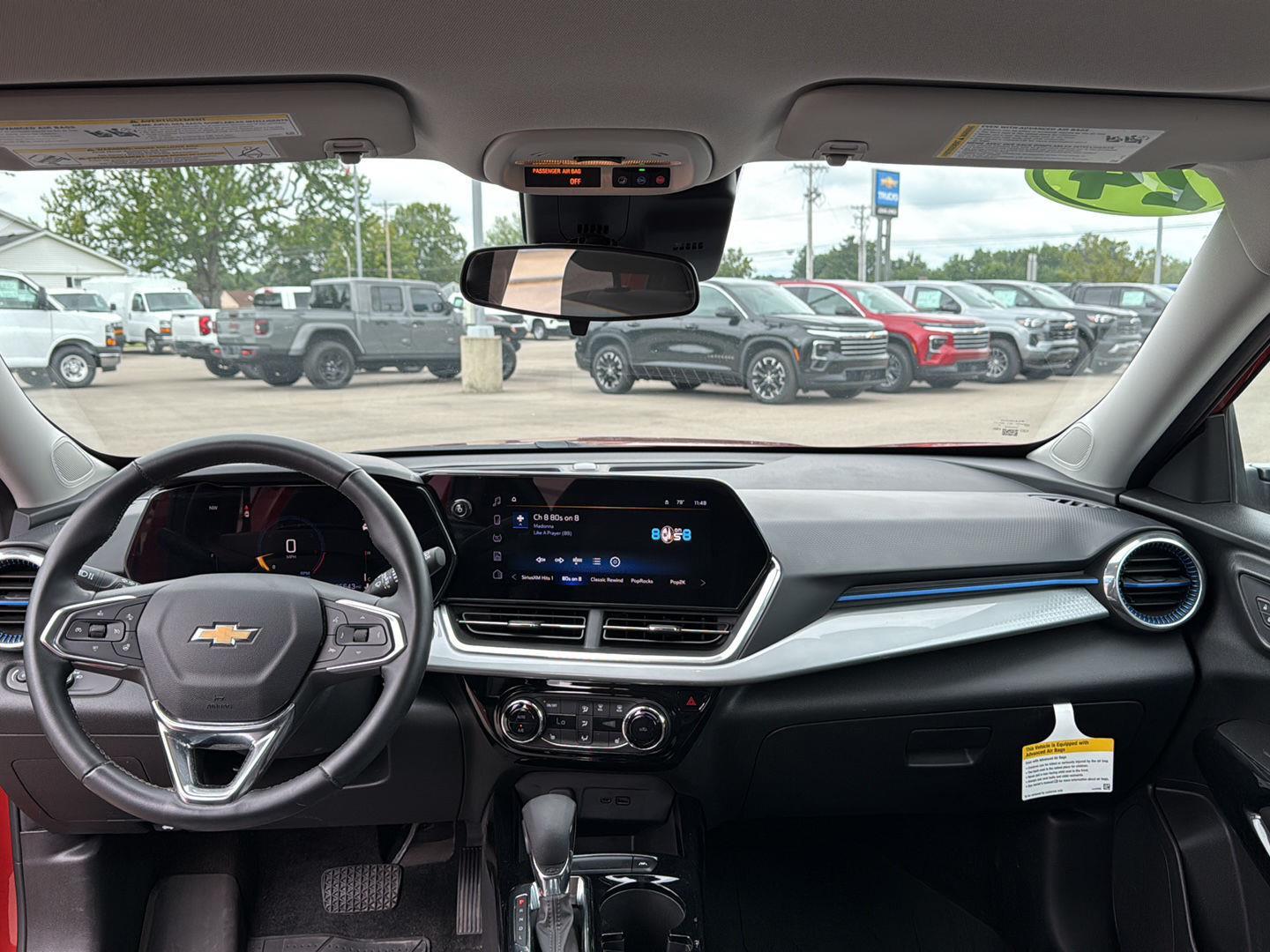 2024 Chevrolet Trax LT photo 4