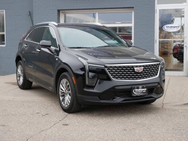 Used 2024 Cadillac XT4 Premium Luxury with VIN 1GYFZDR49RF140792 for sale in Shakopee, Minnesota