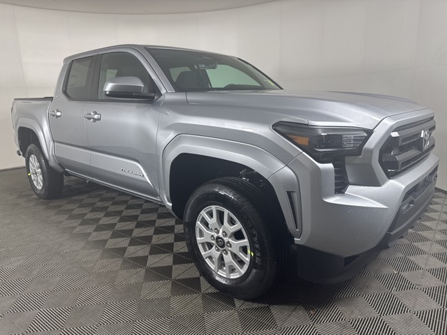 2026 Toyota Tacoma SR5's photo