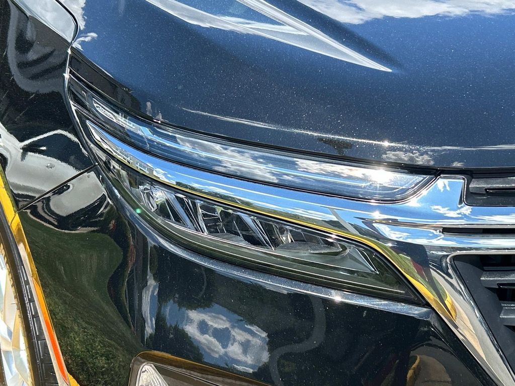 2024 Chevrolet Equinox LT photo 4