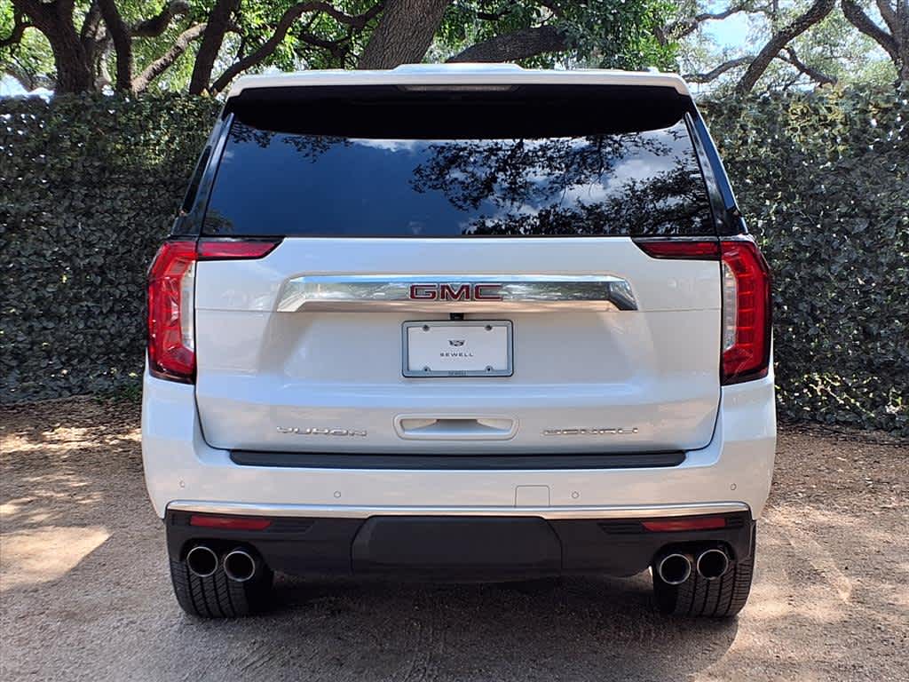 2024 Gmc Yukon Denali photo 2