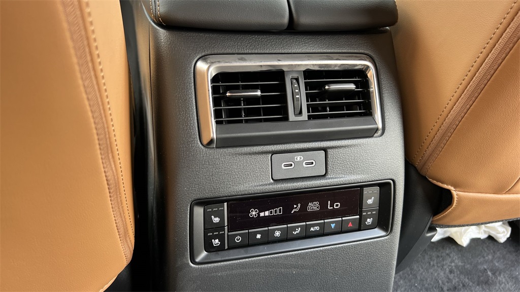 2024 Mazda CX-90 3.3 Turbo Premium Plus photo 32