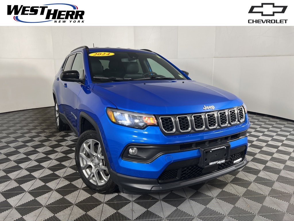 2024 Jeep Compass Latitude Lux's photo