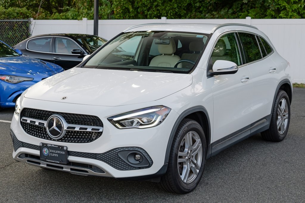 2022 Mercedes Benz GLA 250 4MATIC photo 3