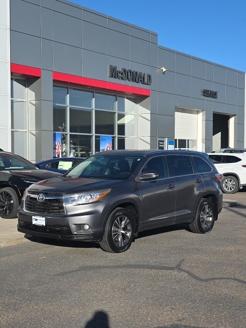 2016 Toyota Highlander XLE's photo