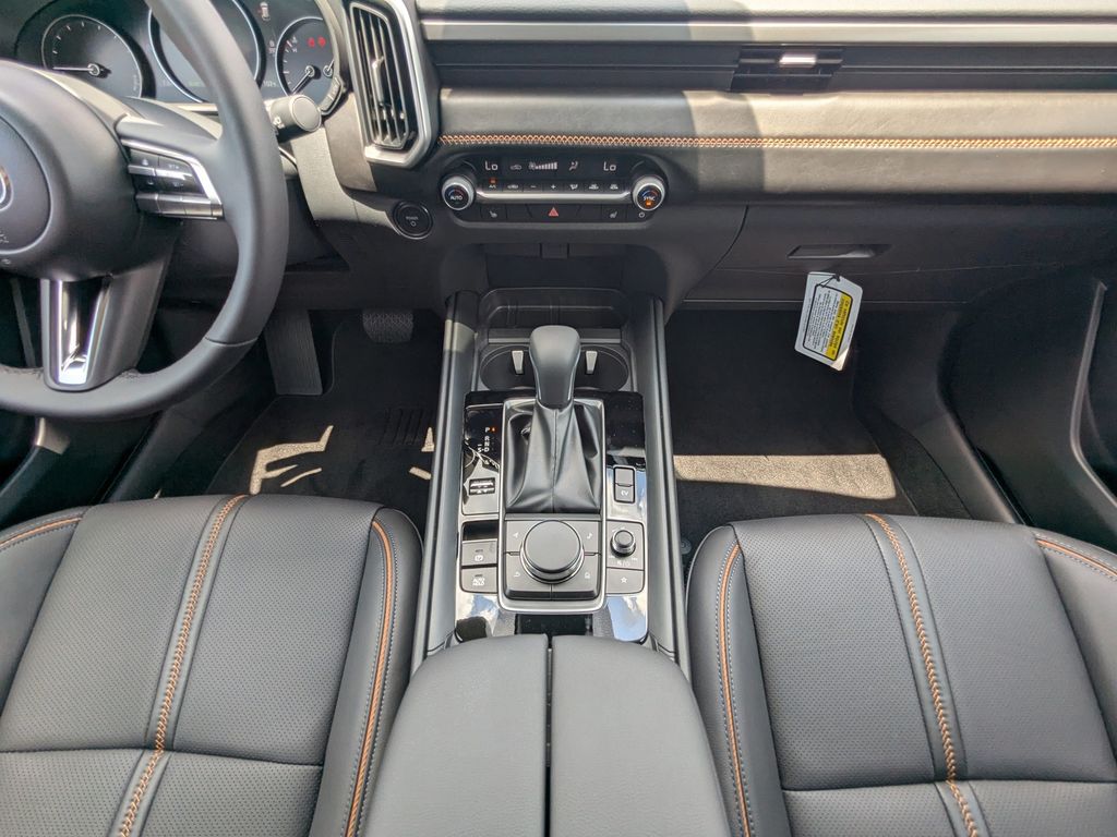 2025 Mazda CX-50 Premium photo 17